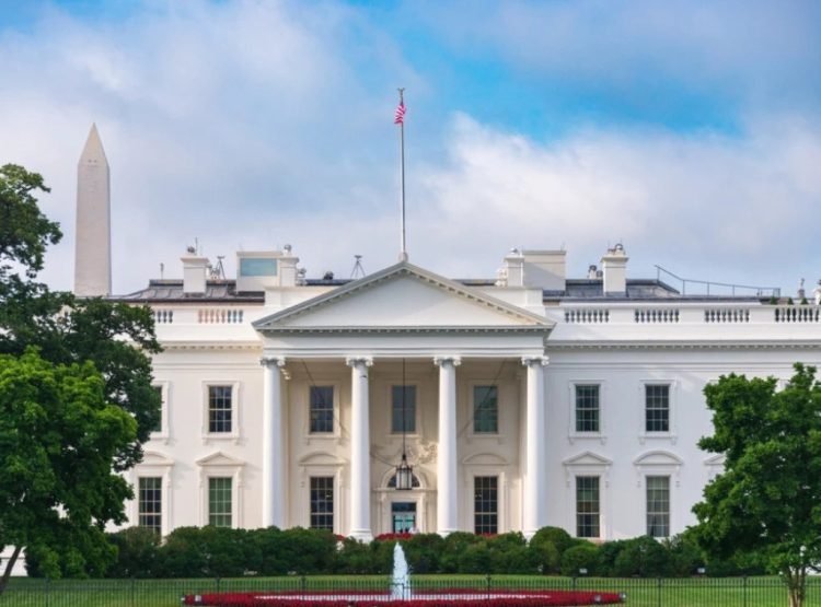 Foto: Shutterstock.com/Zack Frank, ilustracija