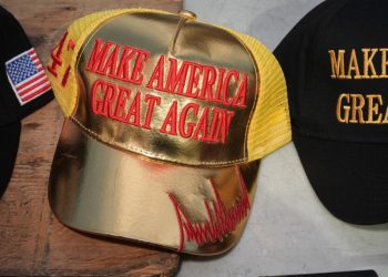 Foto: AP Photo/Damian Dovarganes