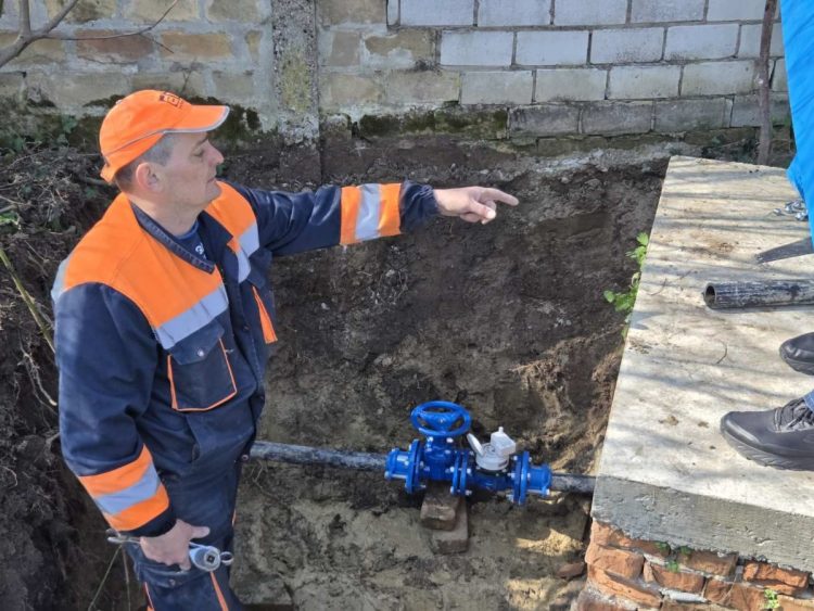 У Оџацима настављена уградња дигиталних водомера