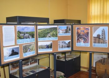 Изложба у „Музејској јединици“ Оџаци