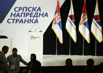 Немања Старовић посетио је јуче Кљаићево и Сомбор и поручио да тиха већина, која зна цену слободе, није дозволила да се Србија сруши